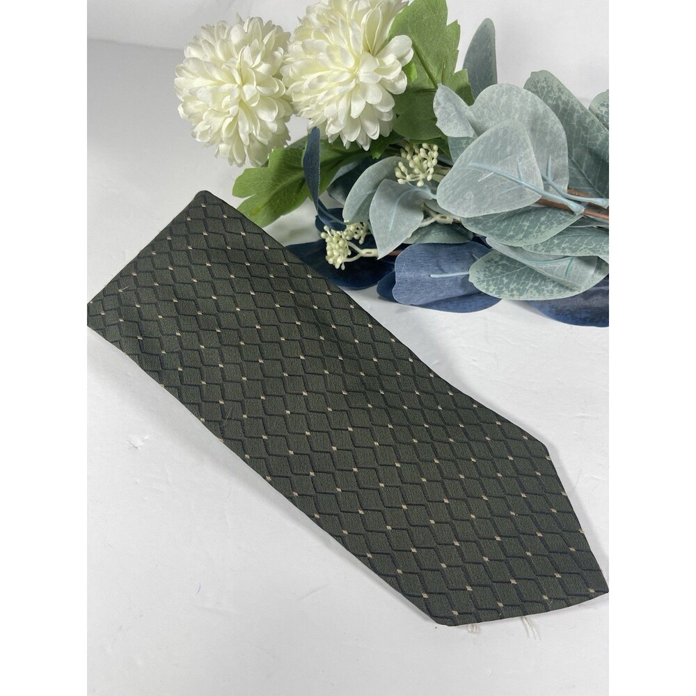 Louis Roth Luxury Silk Necktie Olive Green Geometric Diamond Pattern Handmade